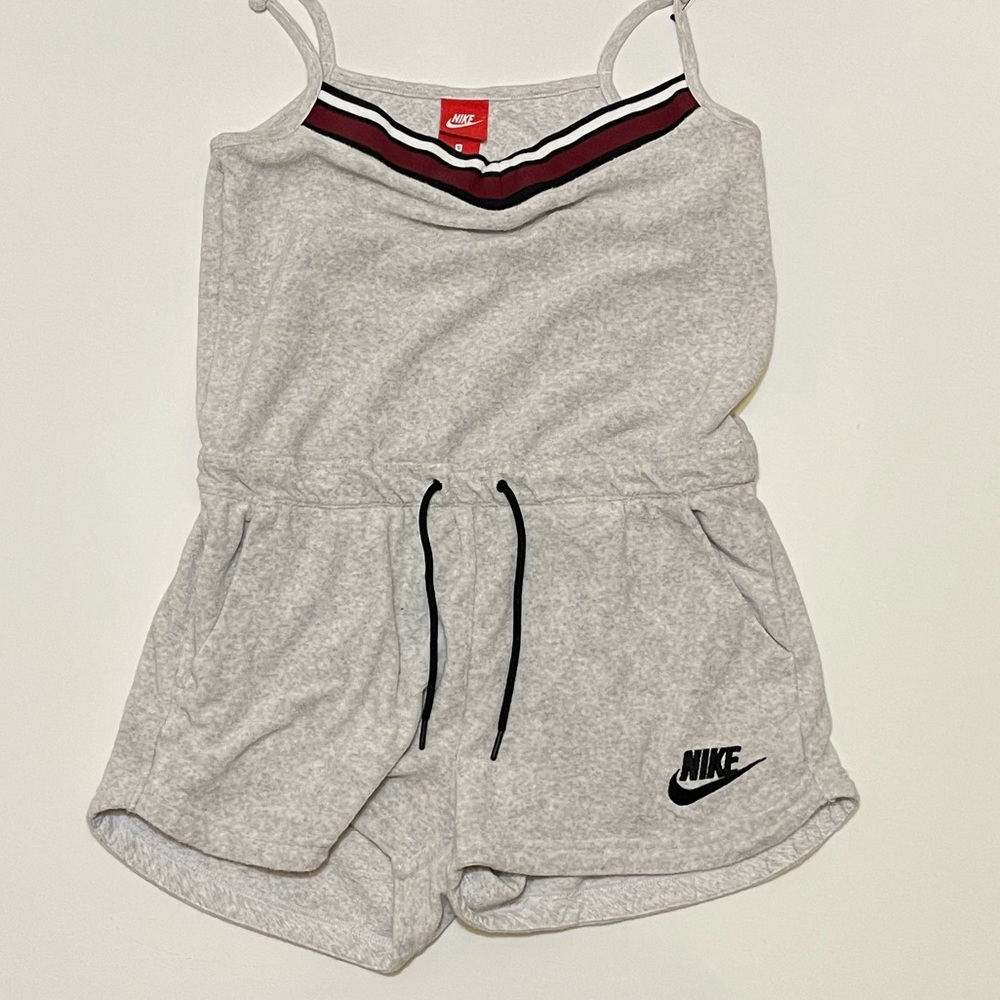NIKE Women's Jumpsuit Jumper Romper Shorts Sleeveless Tank SIZE SMALL @B2